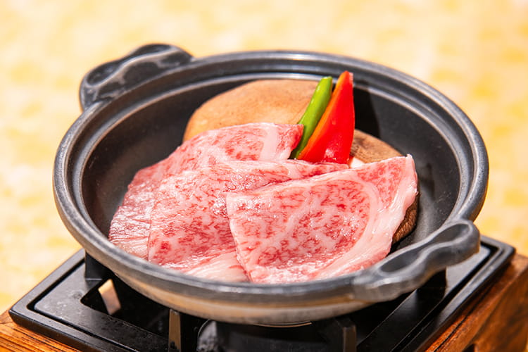 修善寺椎茸と和牛カルビ陶板焼き